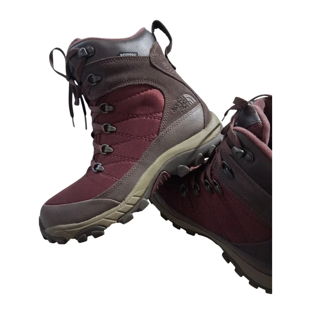 The North Face Chilkat Leather Mens size 7 Insulated Hiking Camping Snow Boots